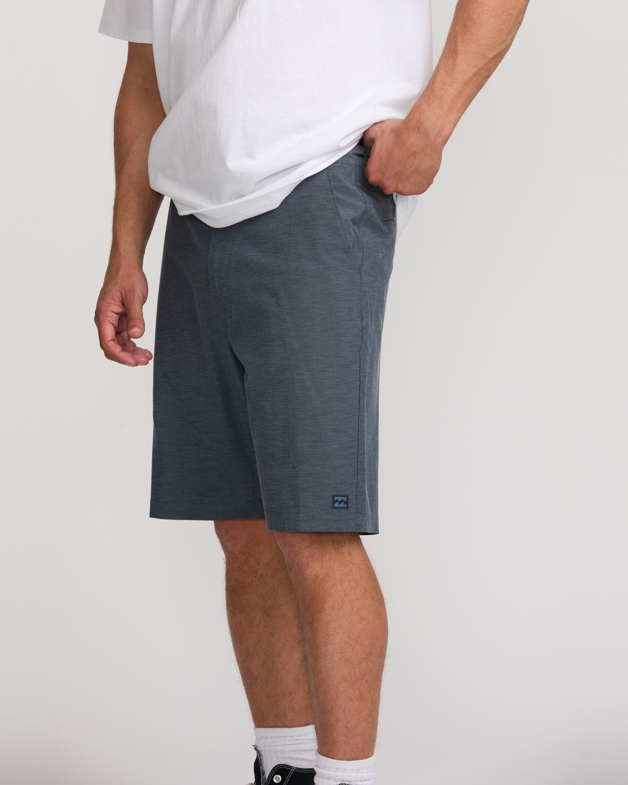 Crossfire Submersible 21 Hybrid Shorts - Navy